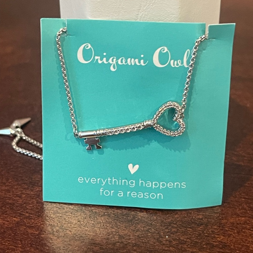 Origami Owl “Key to My Heart CZ Key BOLO Bracelet, NWT